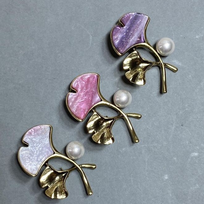 Twig Brooch Multicolour Mother-of-Pearl with Pearl Gold-Tone Metal 48x38mm+