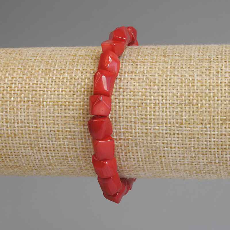 Coral Chip Bracelet 9-14x9mm+-, length 18cm+- stretch