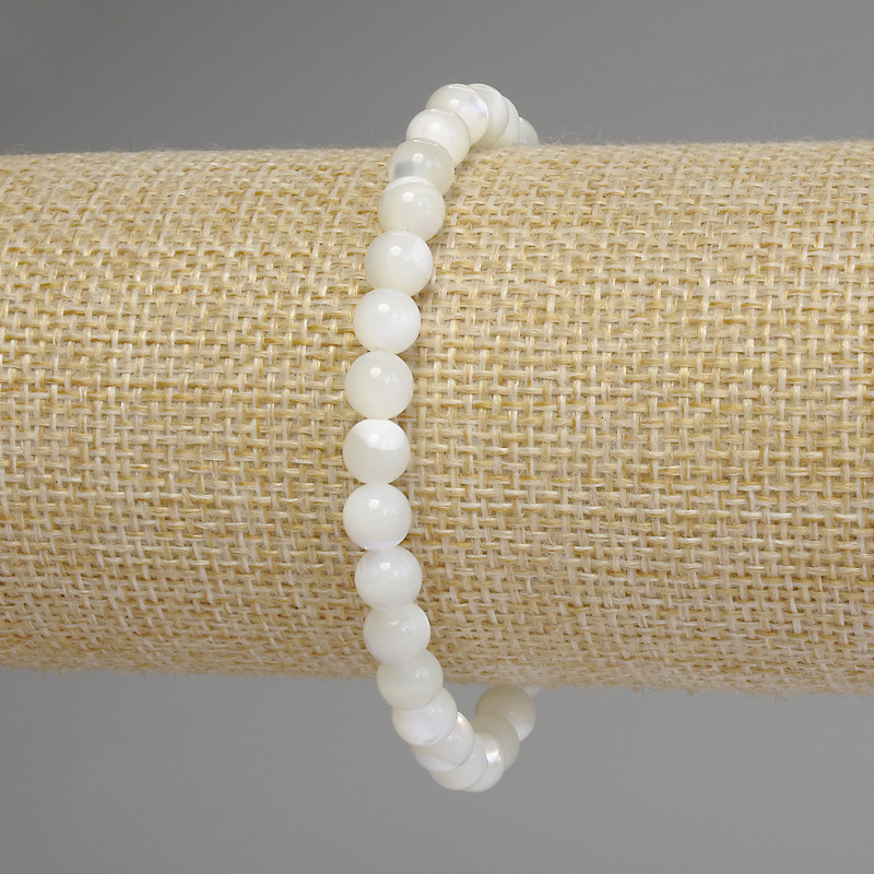 Bracelet Mother-of-Pearl smooth beads, diameter 6mm±, length 18cm stretch