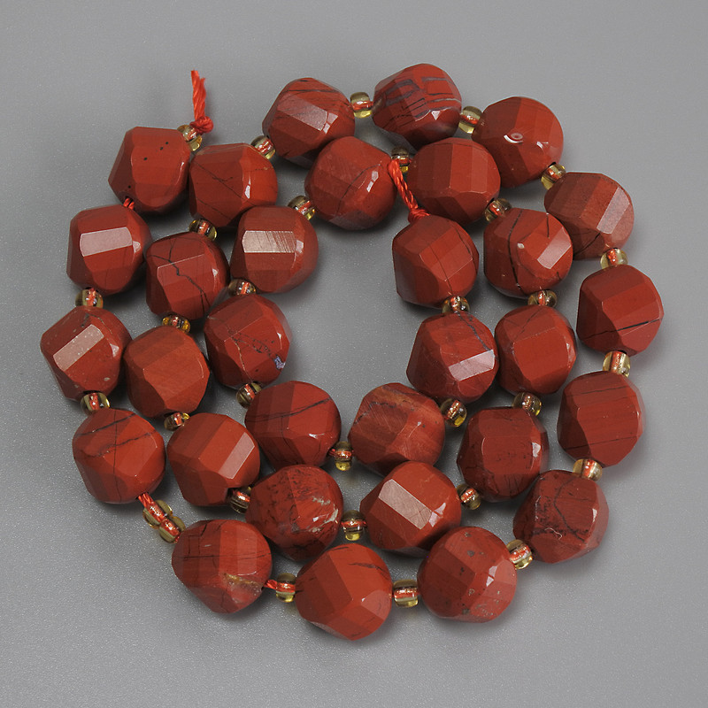 Red Jasper Faceted Rhombus Beads, Diameter 10x9mm+-, Seed Beads 3mm+-, Length 39cm+- on a Strand