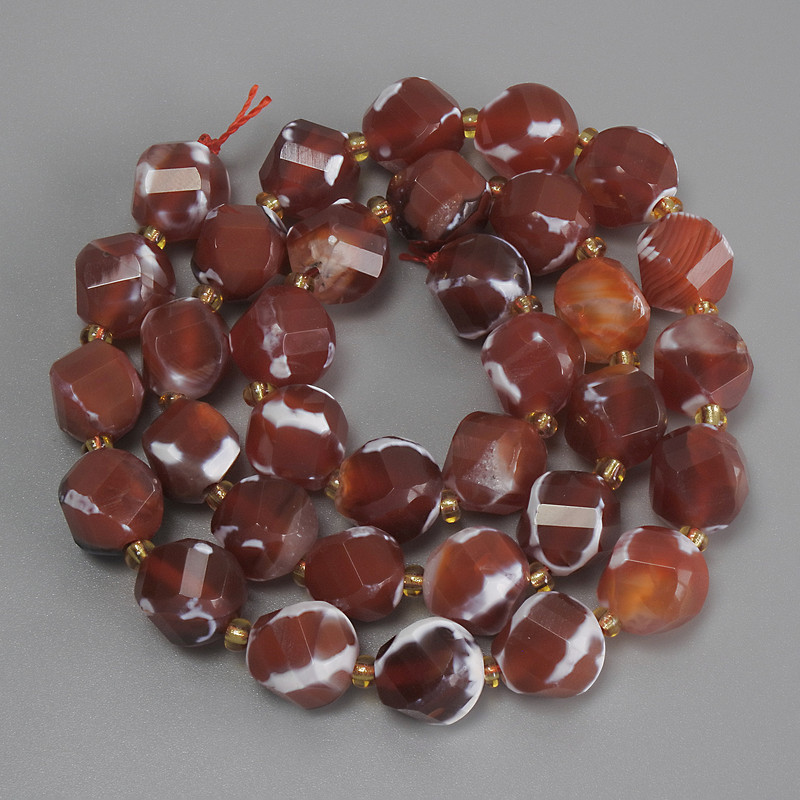 Agate Beads, Faceted Diamond-shaped, diameter 10x9mm±, 3mm+ bead hole, 39cm± on thread