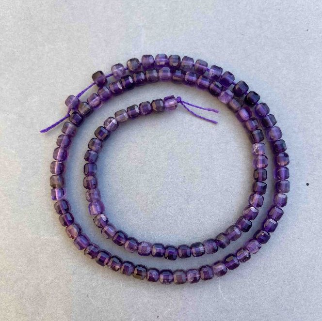 Amethyst Beads Natural Stone Faceted Cube on Thread, Diameter 4x4mm+-, Length 38cm+