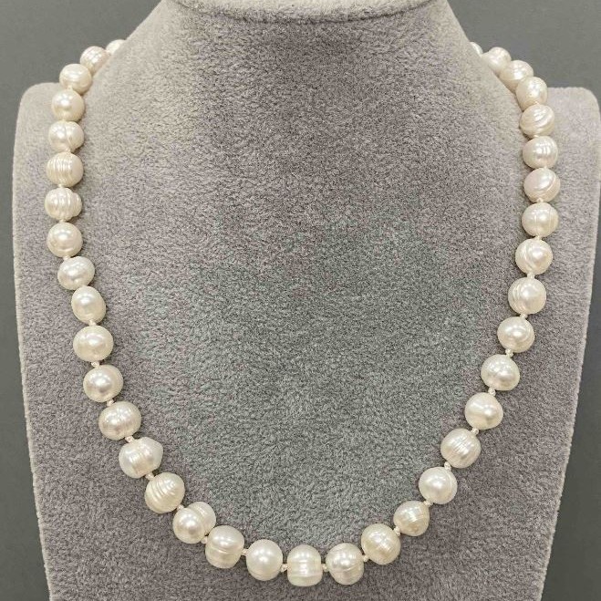 Necklace of natural freshwater pearls 8.5–10.5mm, 5x8-9mm +/-, length 47cm +/- with clasp
