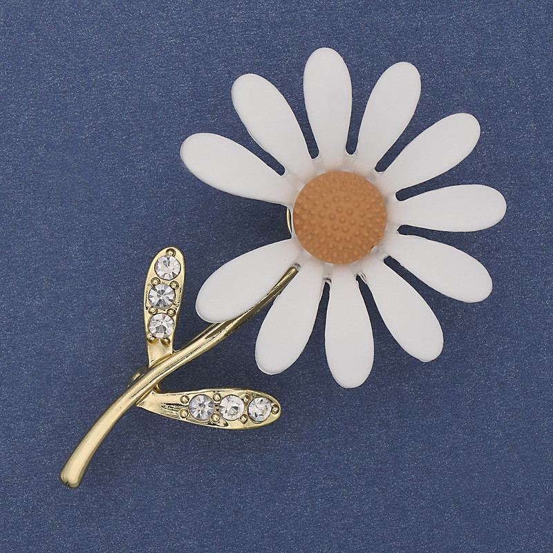 Daisy Brooch White Enamel White Rhinestones Gold-Tone Metal 65x39mm+