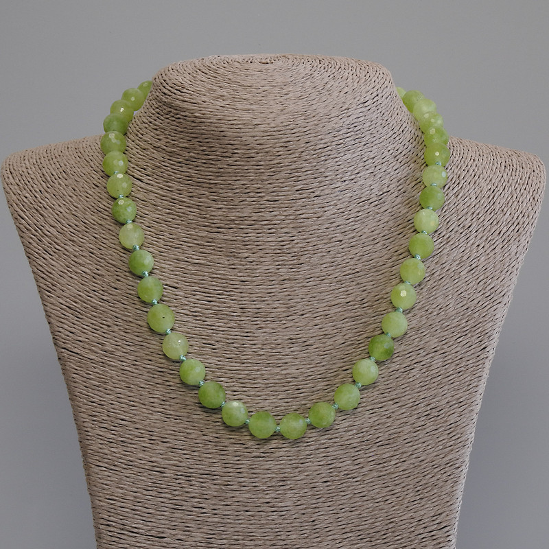 Chrysolite Peridot Necklace, faceted bead, diameter 10mm+/-, length 50mm+/-, with clasp
