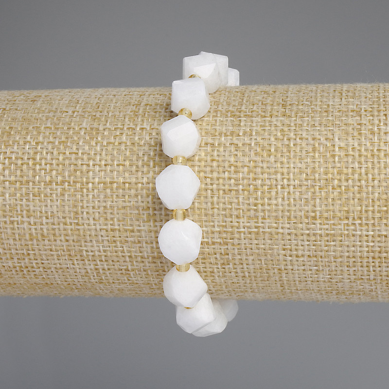 White Quartz Bracelet, faceted rhombus, diameter 10x9mm+/- seed beads 3mm+/-, length 18cm+