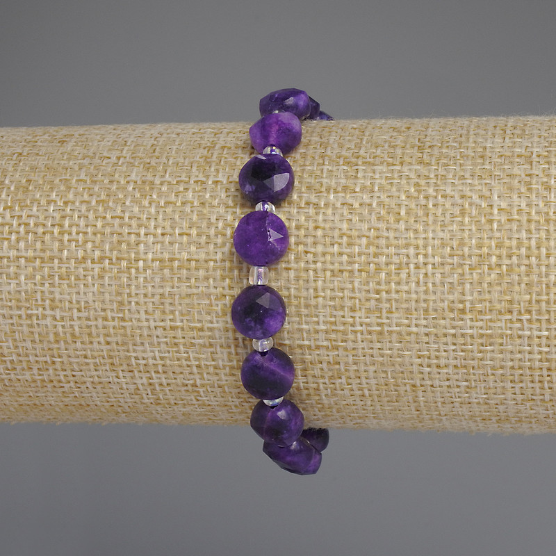 Sugilite Bracelet, Faceted Coin, Diameter 8mm+ with 3mm+/- Seed Beads, Length 18cm+/- Stretch