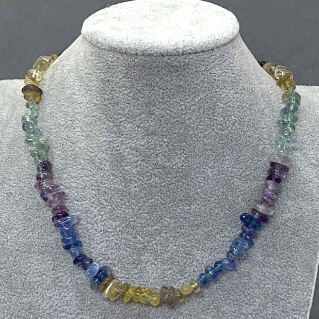 Fluorite Necklace, chip stones 6-10x3-5mm+-, length 40mm+- extension chain +5cm