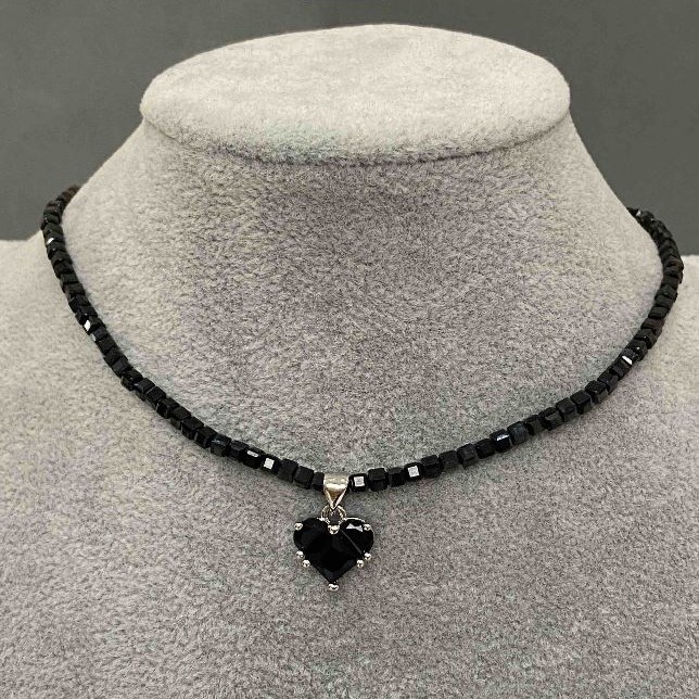 Tourmaline Choker, faceted cube 3mm+-, heart pendant 12mm+-, length 36mm+- extension chain +5cm
