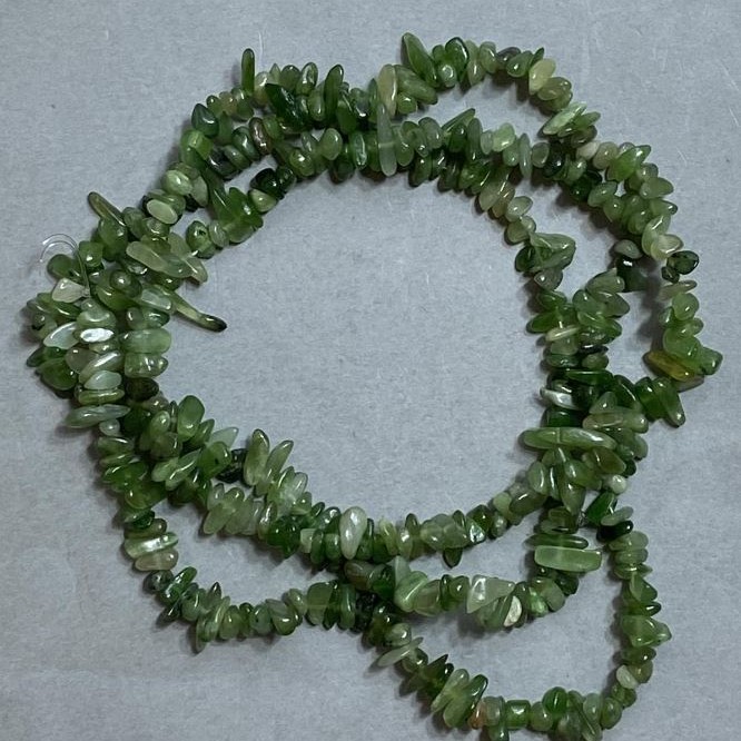 Jadeite Stone Chip Beads on Long Fishing Line, d 6-11x1-3.5mm+/-, length 76cm+