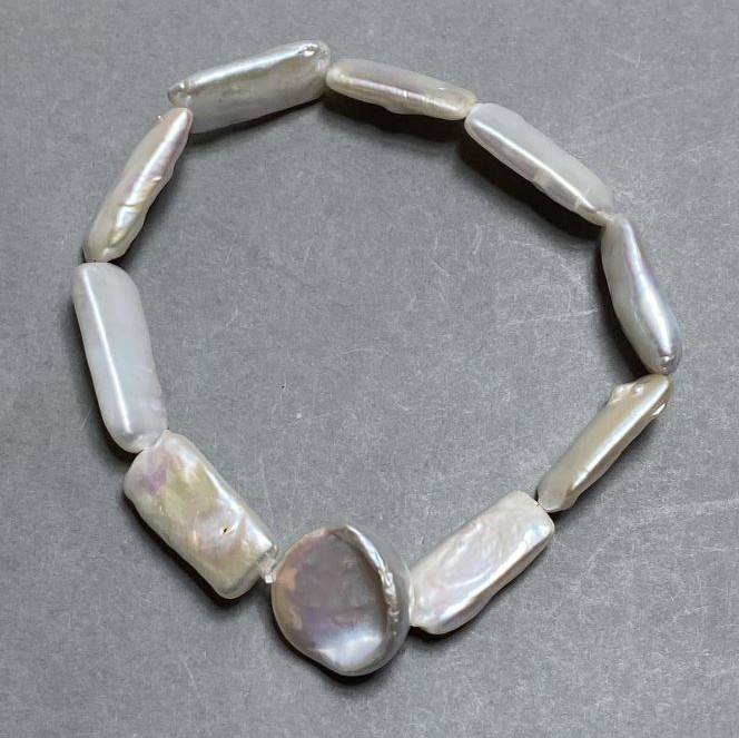 Baroque Pearl Bracelet 20-23x10-16mm+-, length 18cm+- stretch