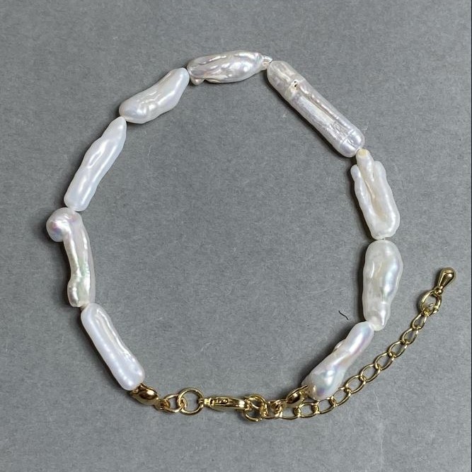 Baroque Pearl Bracelet, 16-20x5-8mm+/-, length 18cm +5cm extension chain