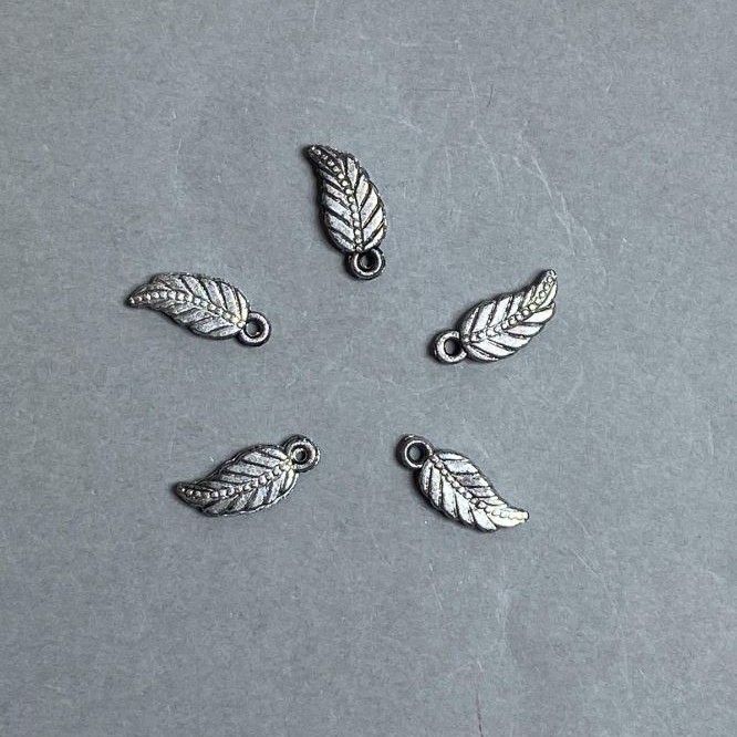 CLEARANCE! 0.5kg Pack, Leaf Charm Findings, plastic, dark silver colour, size 17x7x3mm+/- hole diameter 2mm+