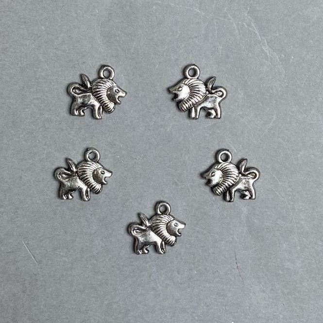 CLEARANCE! 0.5kg Pack, Lion Charm Findings, plastic, dark silver colour, size 16x16x3mm+/- hole diameter 2.3mm+