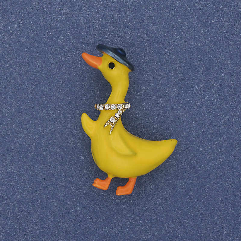 "Goose" Brooch Coloured Enamel White Rhinestones Gold-Tone Metal 40x23mm+