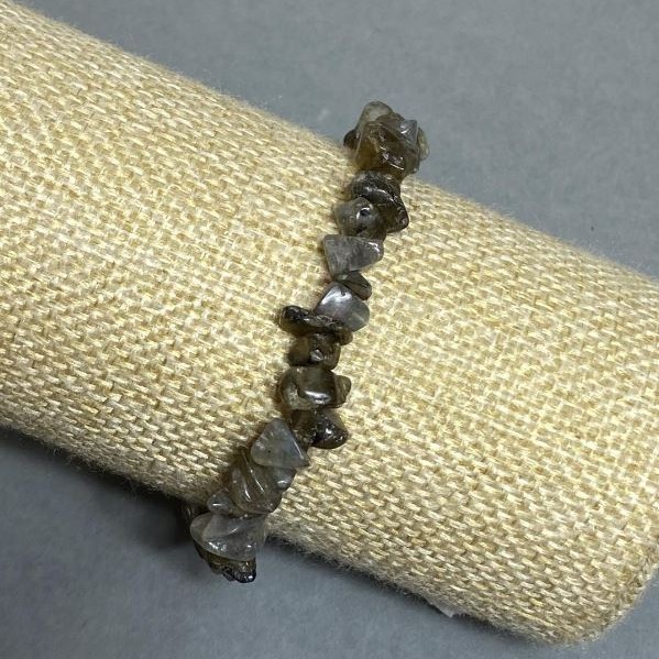 Labradorite Chip Bracelet, Diameter 6-9x1-6mm+/-, Length 18cm+/- Stretch