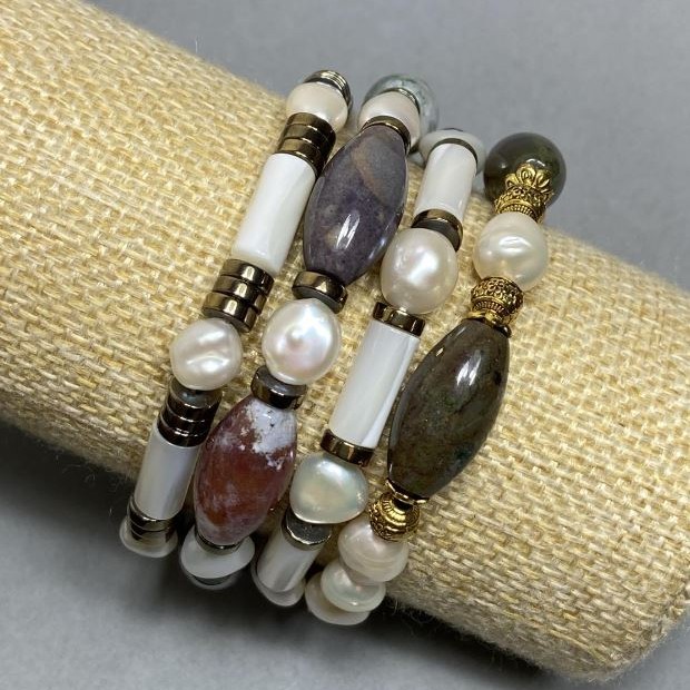 Bracelet Set Pearls 7-9x7-8mm Jasper Grain 20x10mm+- Hematite Rondelle 6mm+- Mother-of-Pearl Cylinder 13x6mm+-, length 18cm stretch