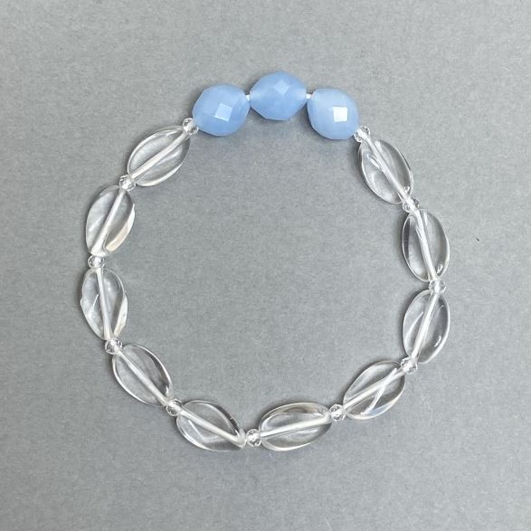 Rock Crystal Twisted Oval Bracelet, Diameter 12x8x4mm+, Aquamarine Faceted Grain 10x8.5mm+, Length 18cm, Stretch