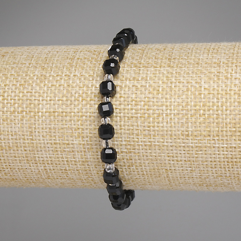 Tourmaline Faceted Cube Bracelet, Diameter 5x5mm+/-, Seed Beads 3mm+/-, Length 18cm+/- Stretch