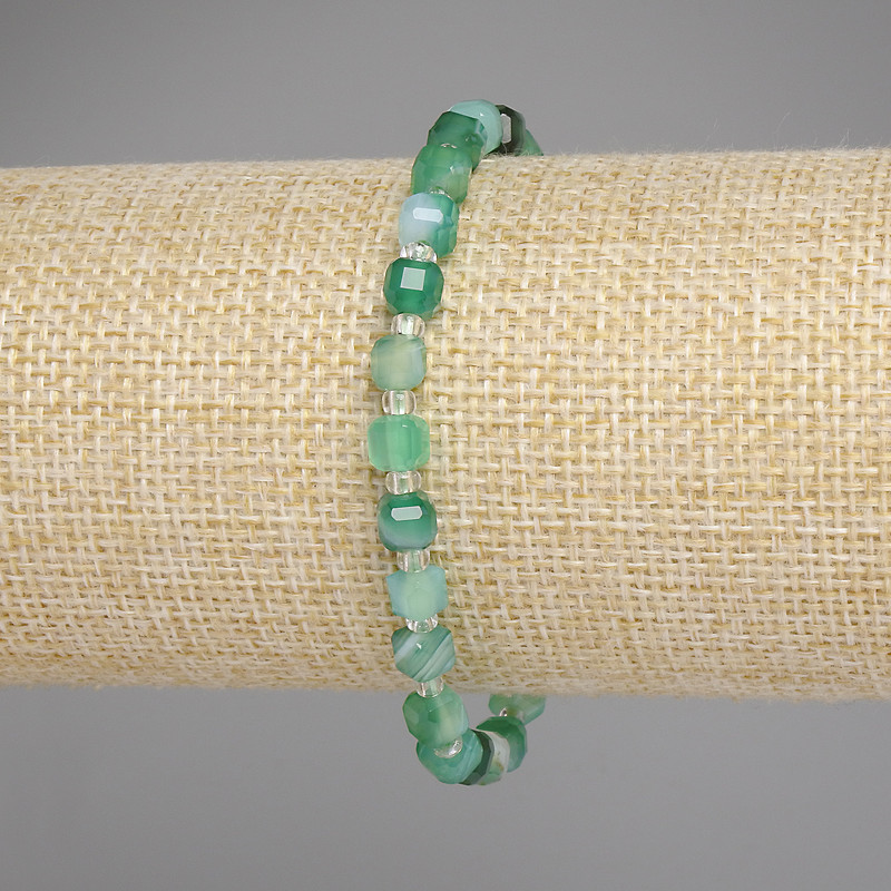 Agate Faceted Cube Bracelet, Diameter 5x5mm+/-, Seed Beads 3mm+/-, Length 18cm+/- Stretch