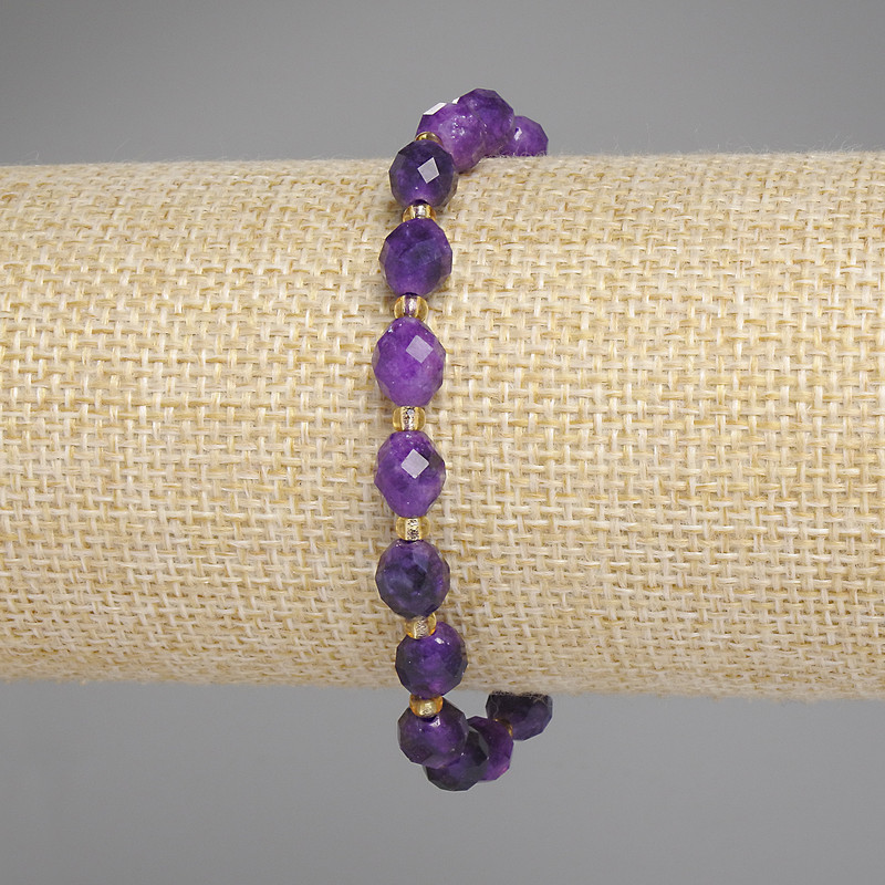 Sugilite Faceted Grain Bracelet, diameter 8x6mm+- 3mm+- seed beads, length 18cm +- stretch