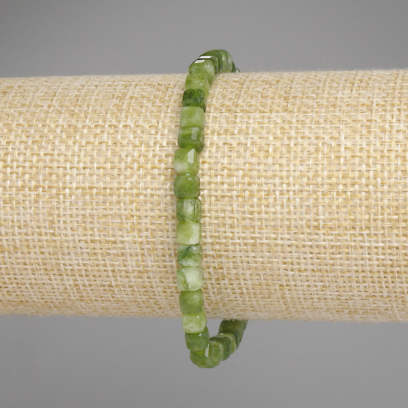 Jadeite Faceted Cube Bracelet, diameter 4.5x4.5mm+/-, length 18cm +/- stretch
