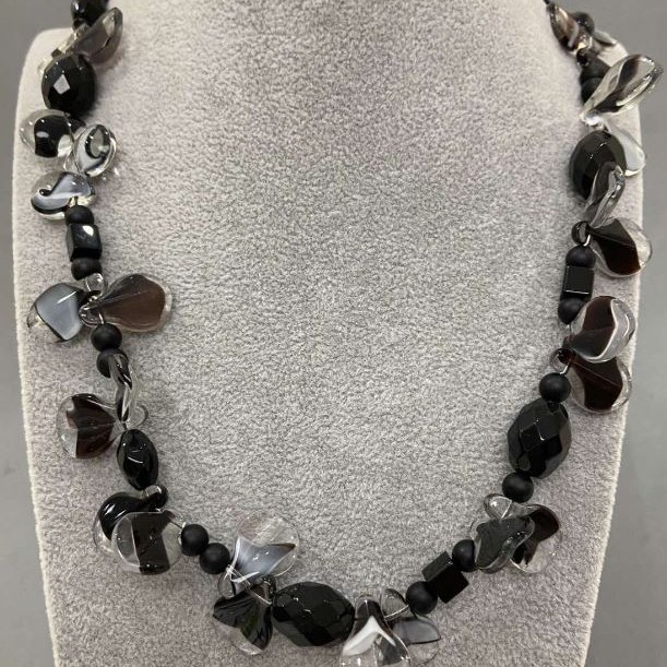 Murano Glass Butterfly Necklace 20x12mm+/-, Agate (Synthetic) Faceted Beads 11x7mm+/- 16x11mm+/-, length 60cm+/- with clasp