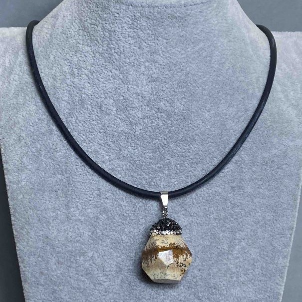 Jasper Pendant 40x22mm(+/-) on Rubber Cord, 60cm Length +5cm Extension Chain