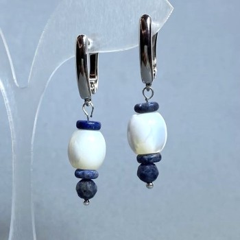 Earrings, Mother-of-Pearl Barrel 10x9.5mm+/- Sodalite Rondelle 6x2mm+/- Sapphire Bead 5mm+/-, Length 41mm+
