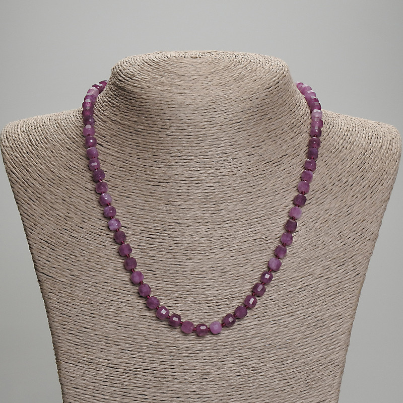 Necklace Tourmaline faceted cube, diameter 5x5mm+/-, length 45mm+/- with clasp
