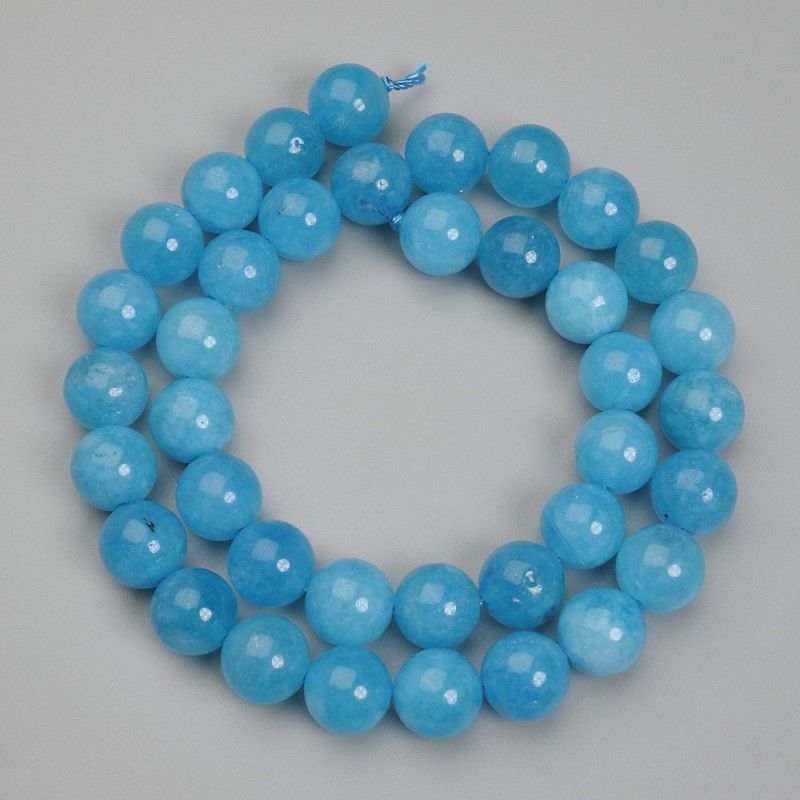 Aquamarine Beads round smooth ball 10.5mm diameter+, 38cm length on thread