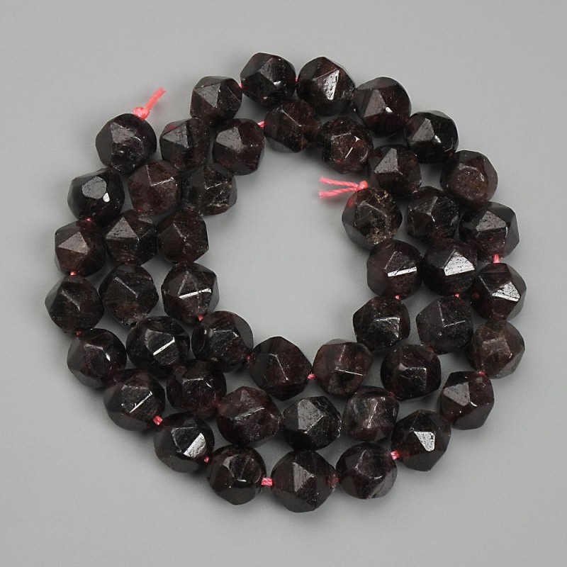 Garnet Beads, Faceted, Diameter 8mm+/-, Length 38cm+