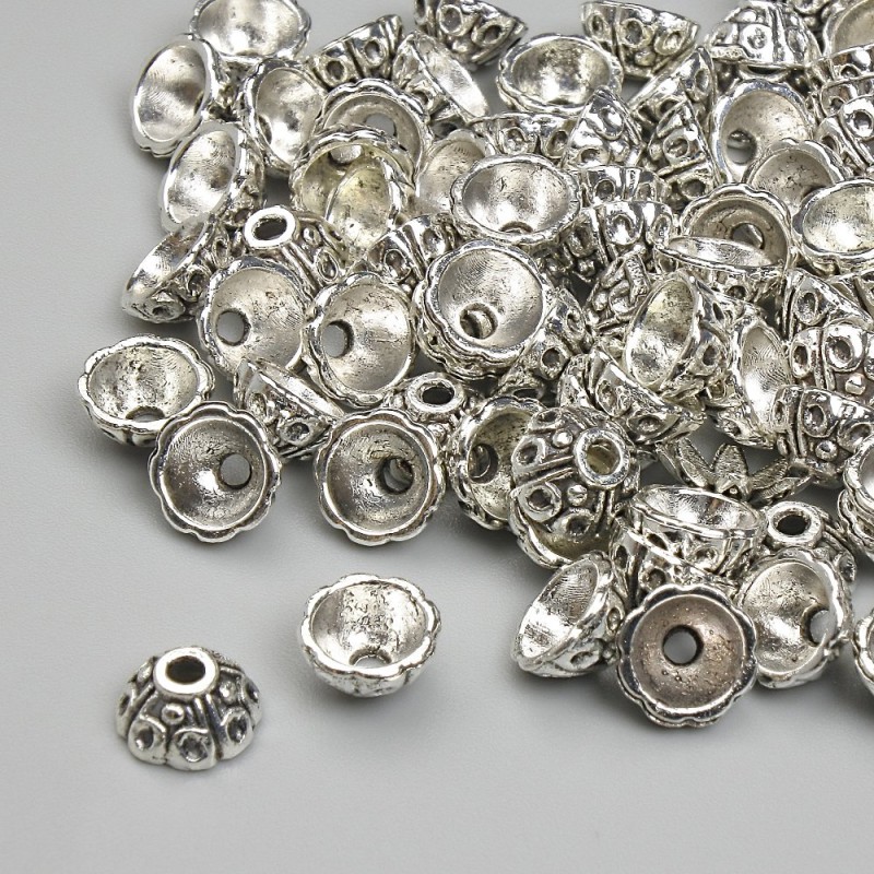 Bead Cap Finding, Silver Metal Colour, Diameter 6.5mm+- Hole Diameter 1.8mm+- Pack 20g (~80pcs)