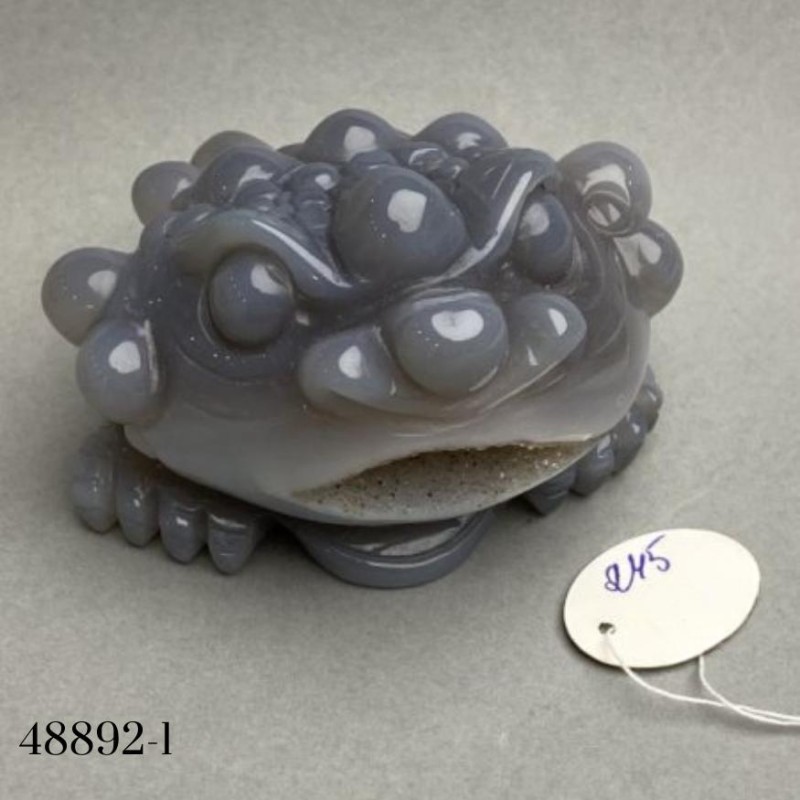 Money Frog Chan Chu Statuette Souvenir, Smoky Agate, 70x68x58mm +/-, Weight 262g