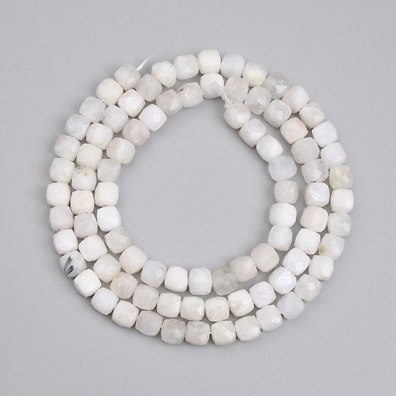 Adularia Beads, faceted cube 4x4mm+/-, length 38cm+/- on a strand
