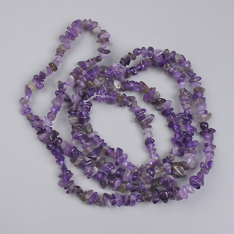 Amethyst Chip Beads, diameter 4-5x2-3mm+-, length 78cm+- on nylon thread