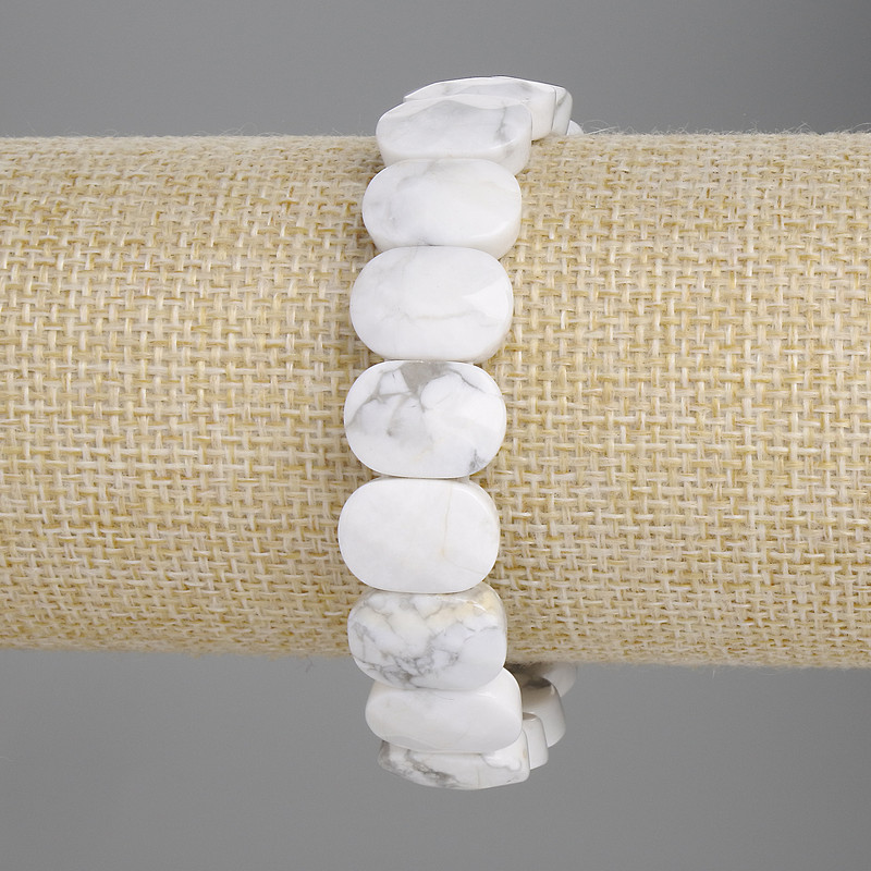 Cacholong Bracelet, faceted link 14x10mm+-, length 18cm+- stretch
