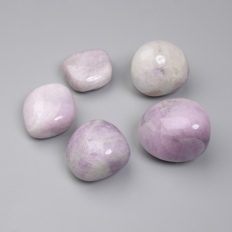 Natural Kyanite Stone, Tumbled Nuggets without Hole 20-28x20-25mm+/- (per 100g+/-)