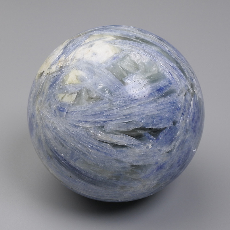 Price per 100 Grams! Natural Stone Souvenir Sphere Kyanite, Diameter 60mm+