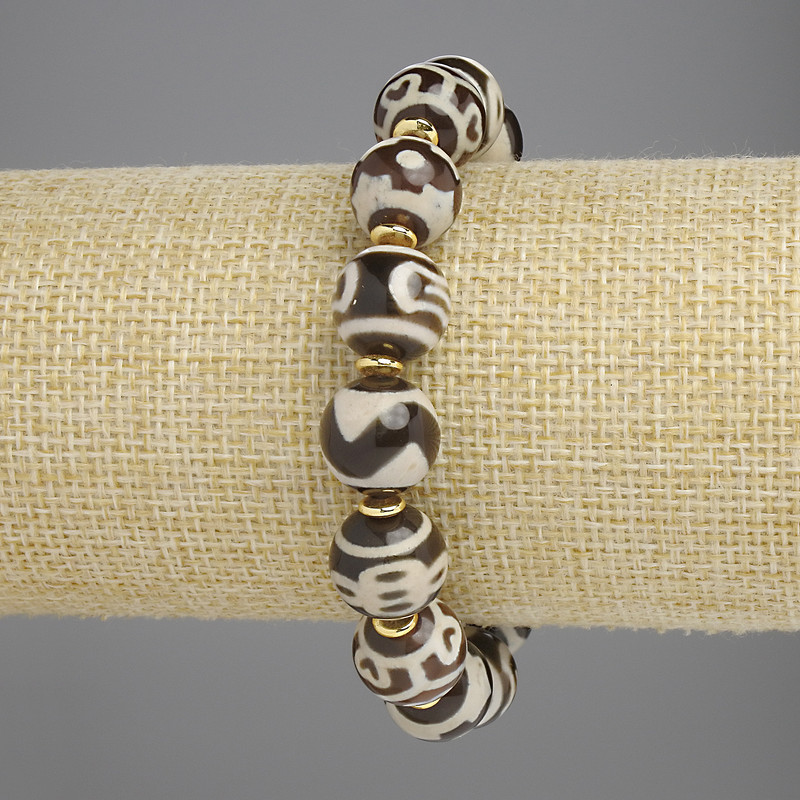 Agate Smooth Ball Bracelet, diameter 12mm+- with metal inserts, length 18cm+- stretch