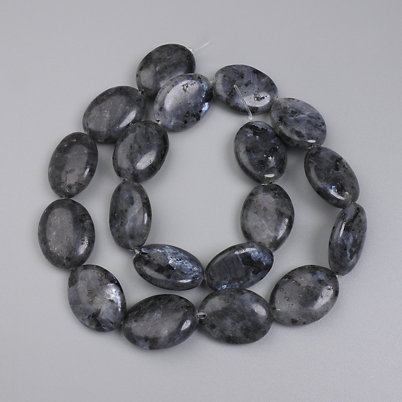 Labradorite Beads Oval, diameter 20x15mm+/- on fishing line, length 37cm+
