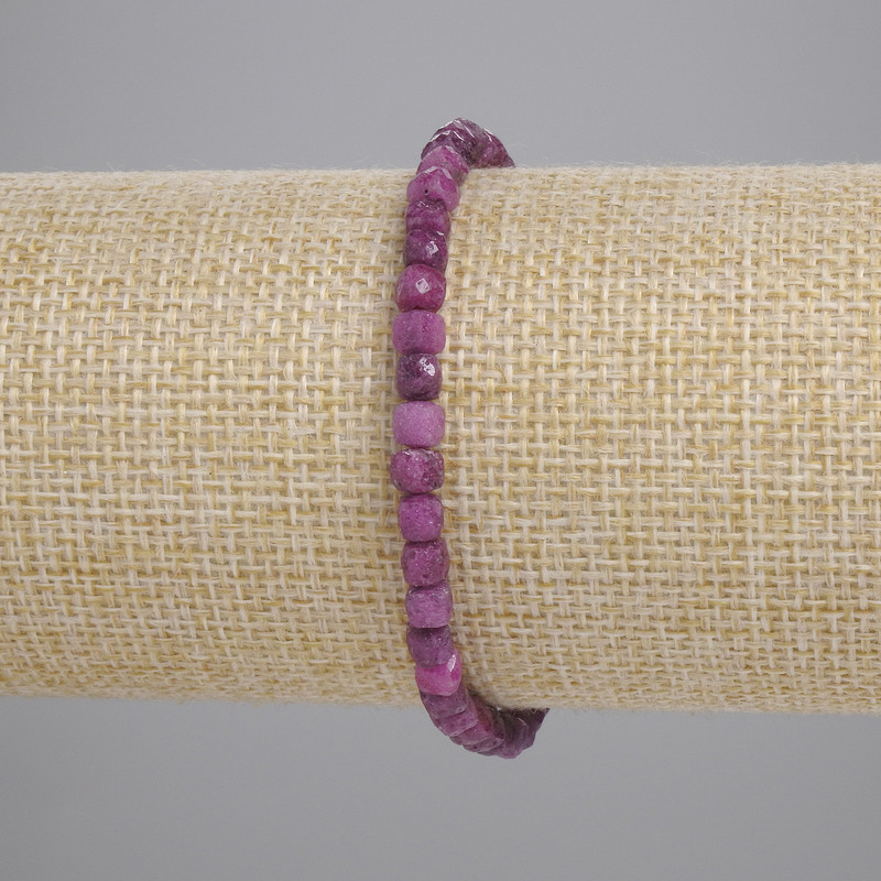 Ruby Bracelet Faceted Cube 4x4mm+-, Length 18cm+- Stretch
