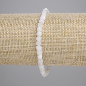 Adularia Bracelet Faceted Cube 4x4mm+-, Length 18cm+- Stretch