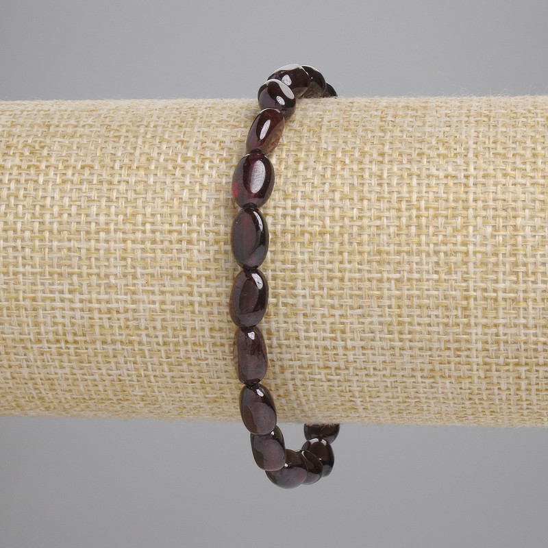 Bracelet Garnet Tumbled, diameter 9x6mm+-, length 18cm+- stretch