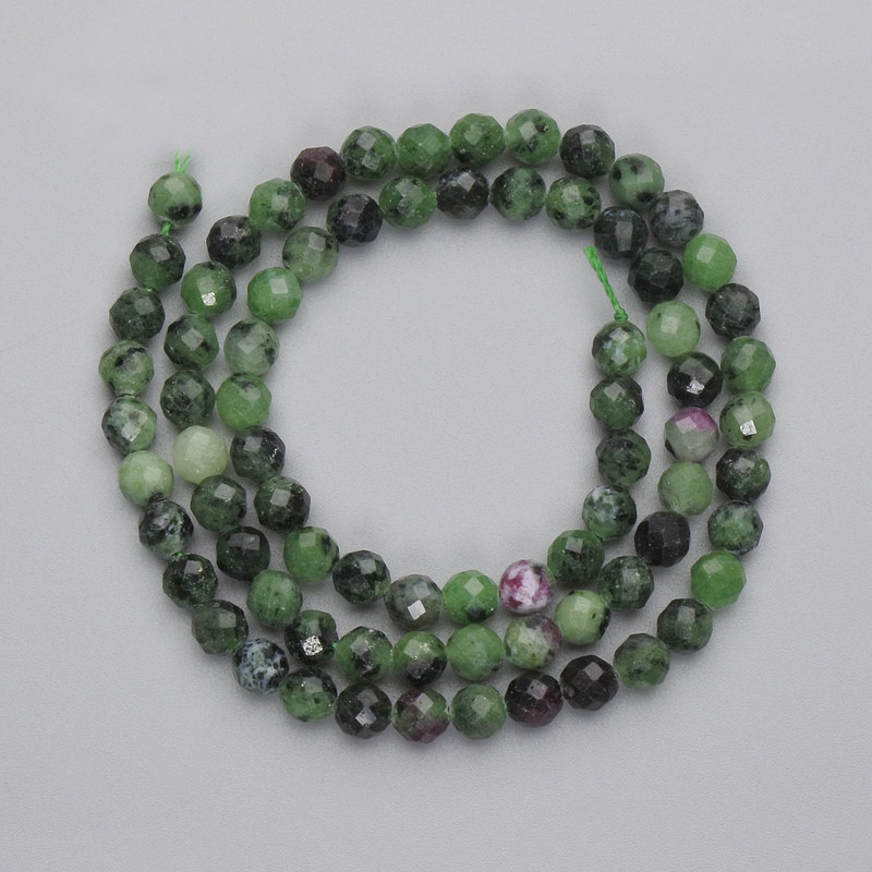 Zoisite Beads Faceted Round, diameter 5mm+/- on a thread, length 38cm+