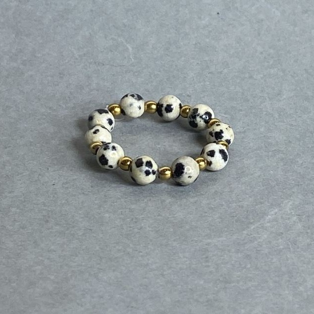 Ring Dalmatian Jasper smooth round bead, diameter 4mm+/- Hematite bead 2mm+/- stretch