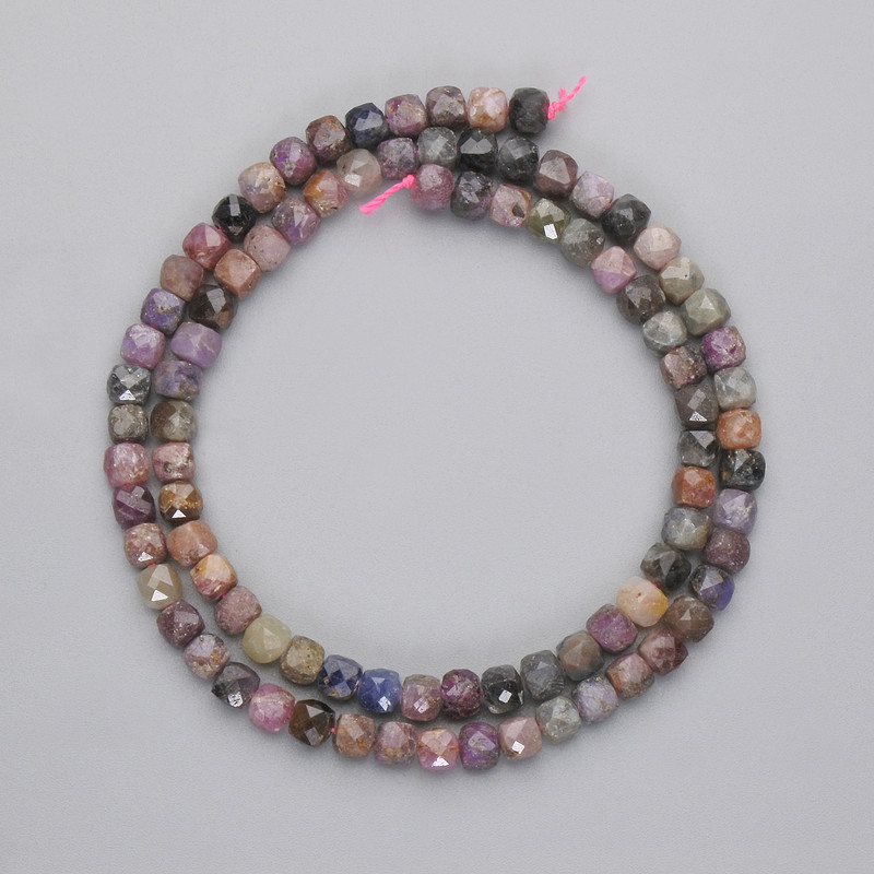 Ruby Sapphire Beads, Faceted Cube, Diameter 4x4mm+-, Length 39cm+- on a Strand