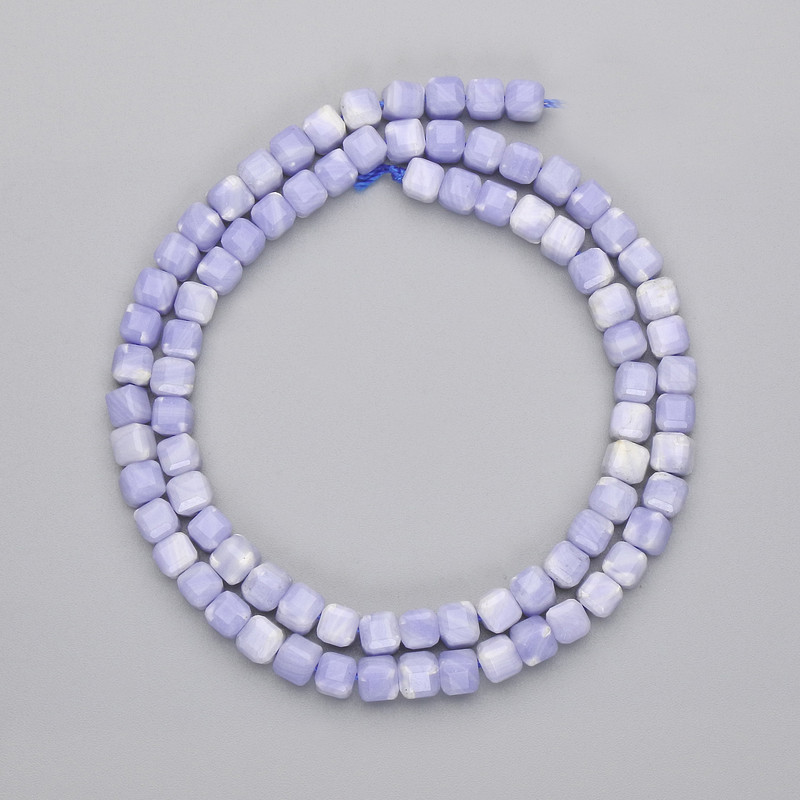 Agate Beads, Faceted Cube, Diameter 4x4mm+-, Length 38cm+- on a Strand