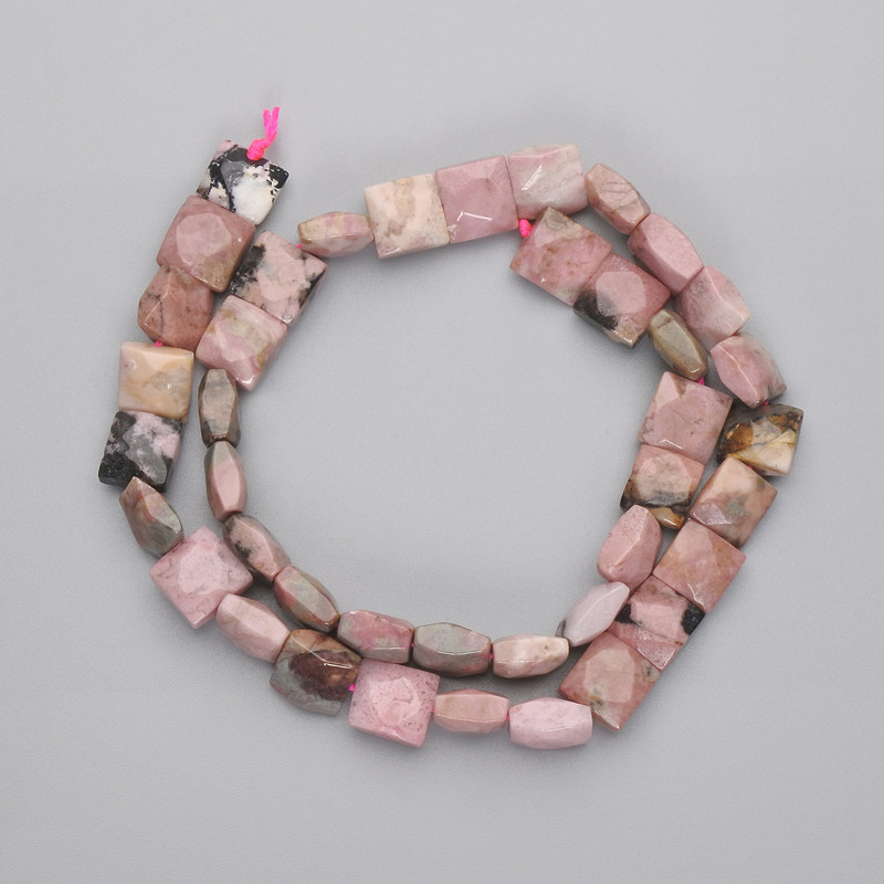 Rhodonite Faceted Square Beads, Diameter 8.5-10x8.5-10mm+-, Length 39cm+- on Thread