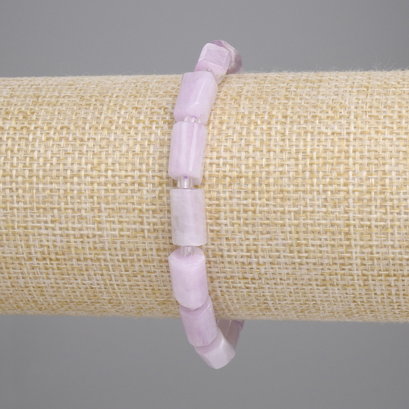 Kunzite Chip Bracelet, diameter 9-10x6mm+- with 3mm+- seed beads, length 18cm+- stretch